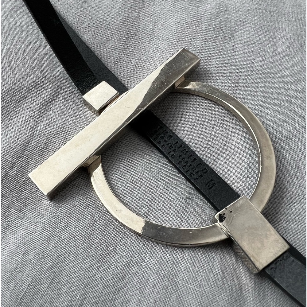 Limited Thin Leather Belt Black Silver Loop Contemporary Modern Womens M 32-34 - Picture 3 of 17